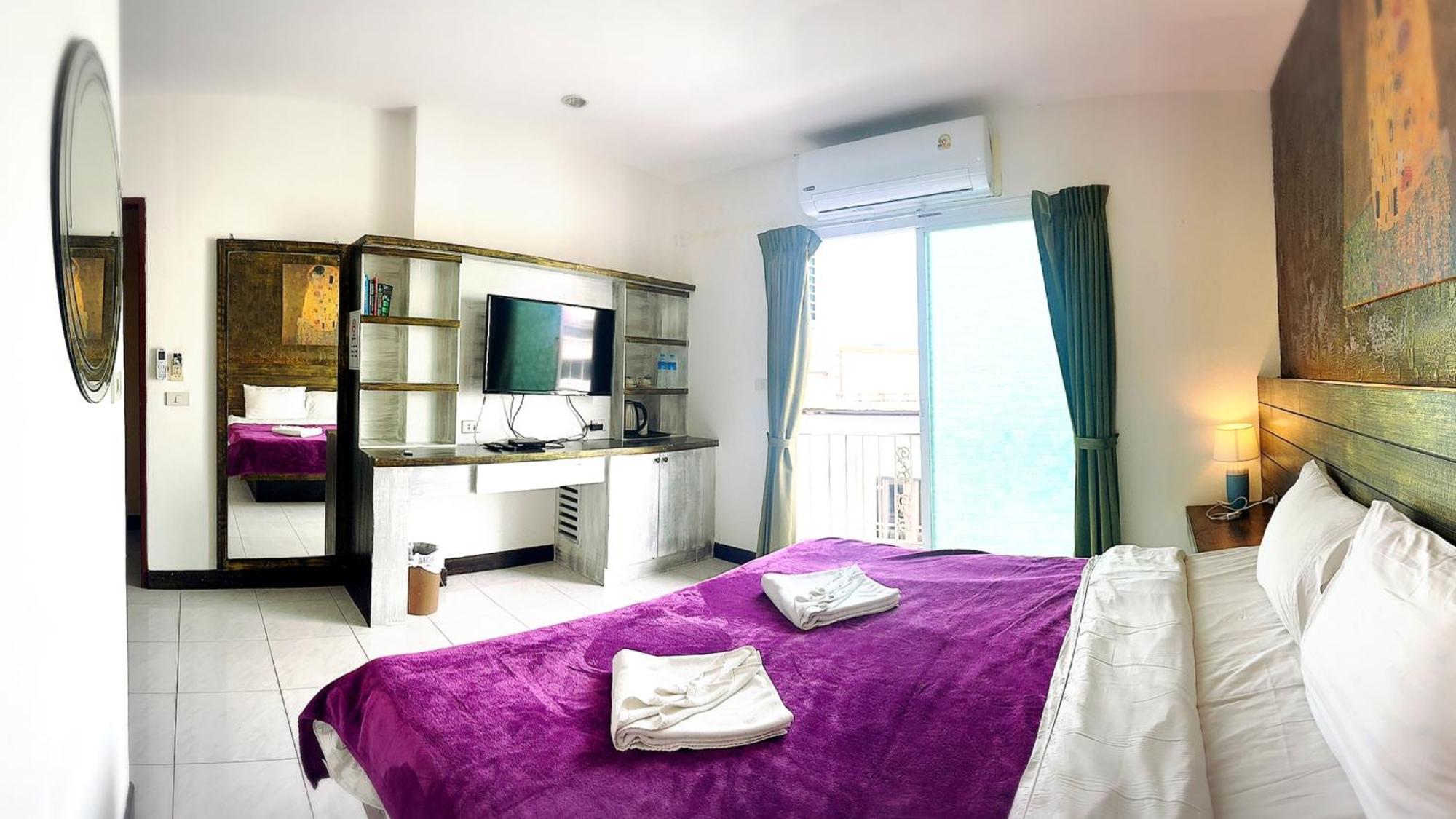The Shades Hotel 50 Meter Beach Front Patong Eksteriør billede